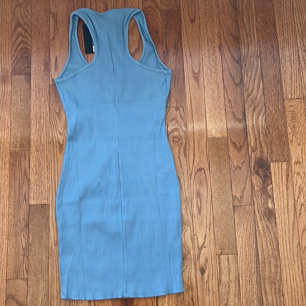 Dress - Picture 2 of 3
